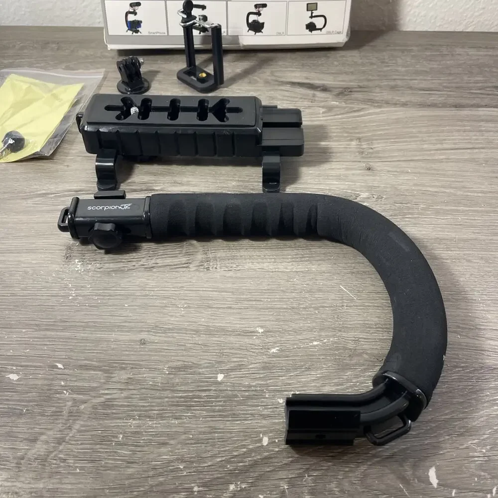 Cam Caddie Scorpion Jr. Original Universal Stabilizing Camera Handle Grip Boxed